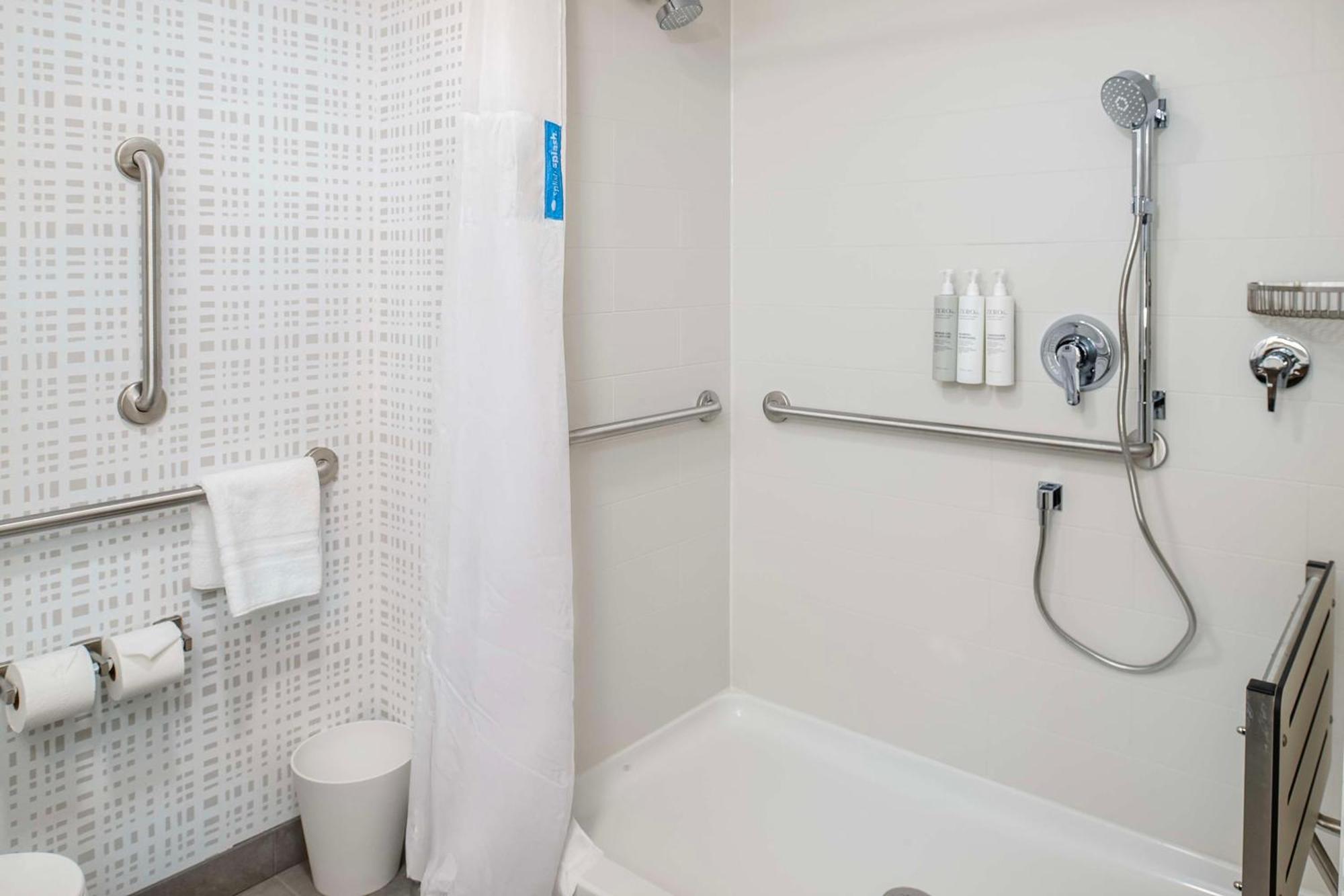 Hampton Inn By Hilton St Louis Airport Woodson Terrace Eksteriør billede