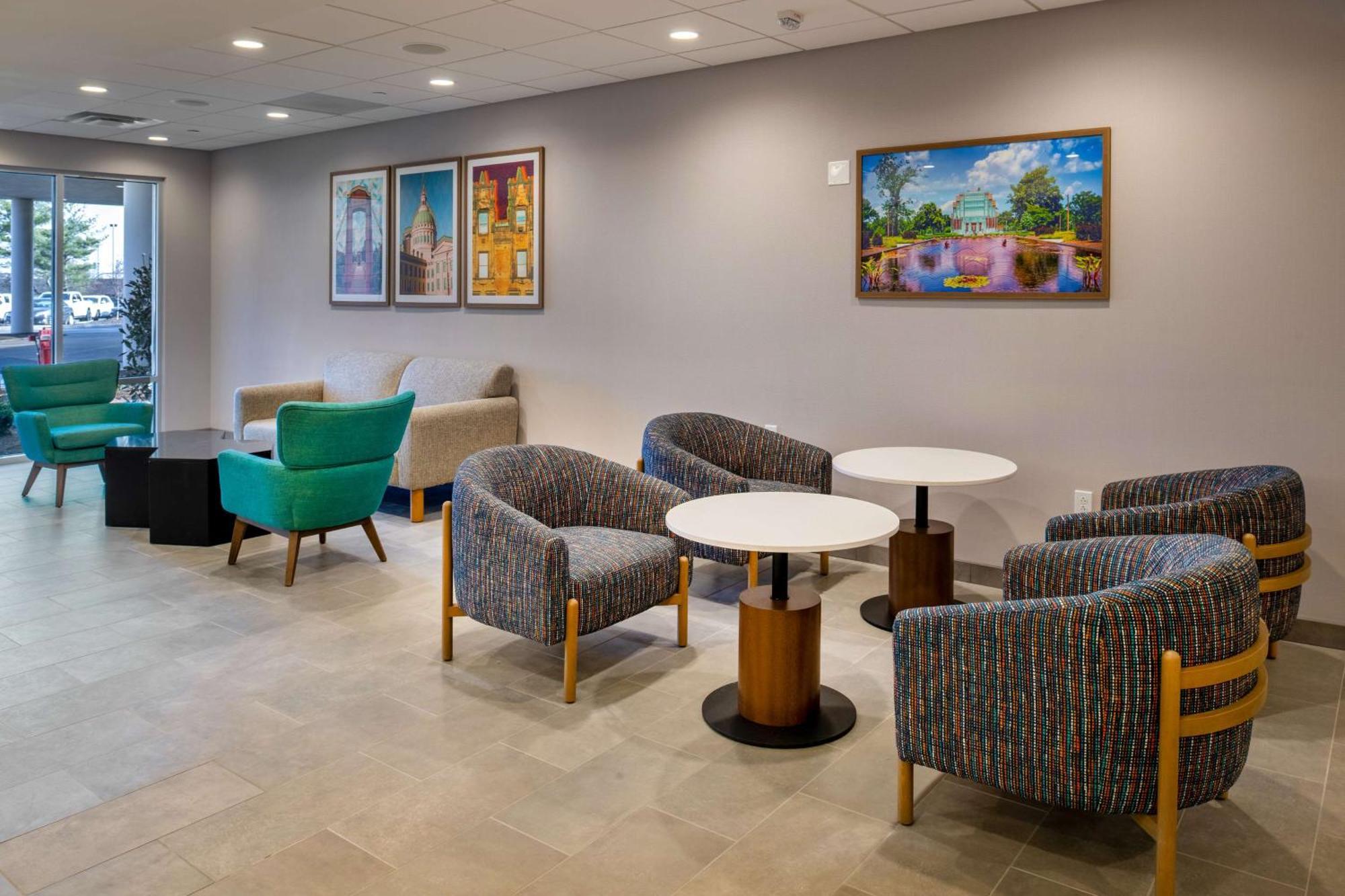 Hampton Inn By Hilton St Louis Airport Woodson Terrace Eksteriør billede