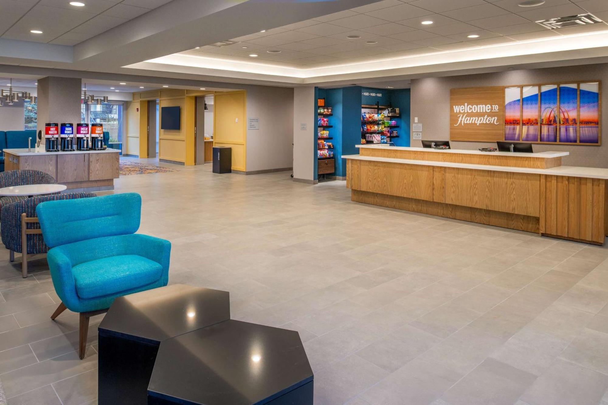 Hampton Inn By Hilton St Louis Airport Woodson Terrace Eksteriør billede