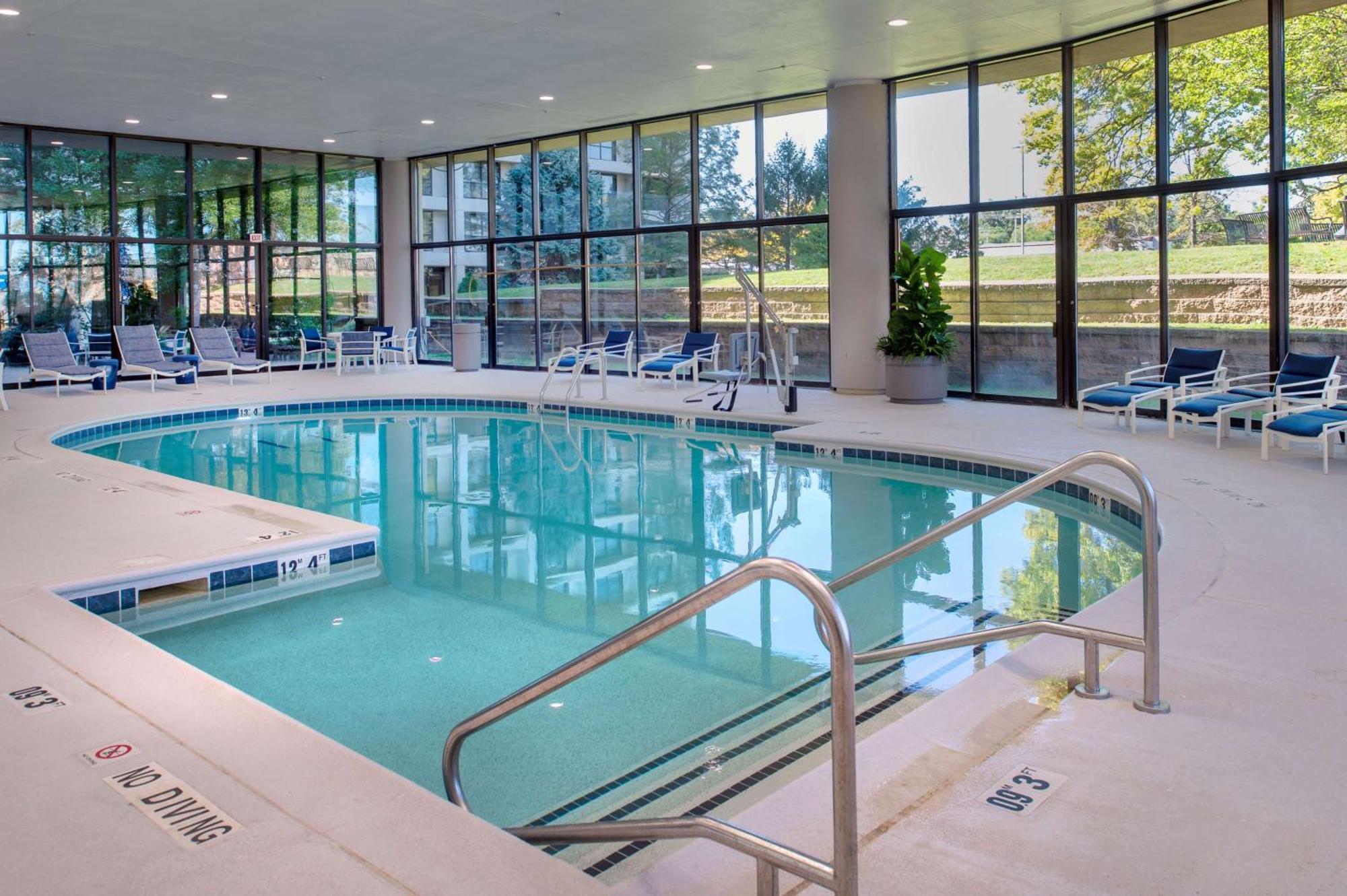 Hampton Inn By Hilton St Louis Airport Woodson Terrace Eksteriør billede