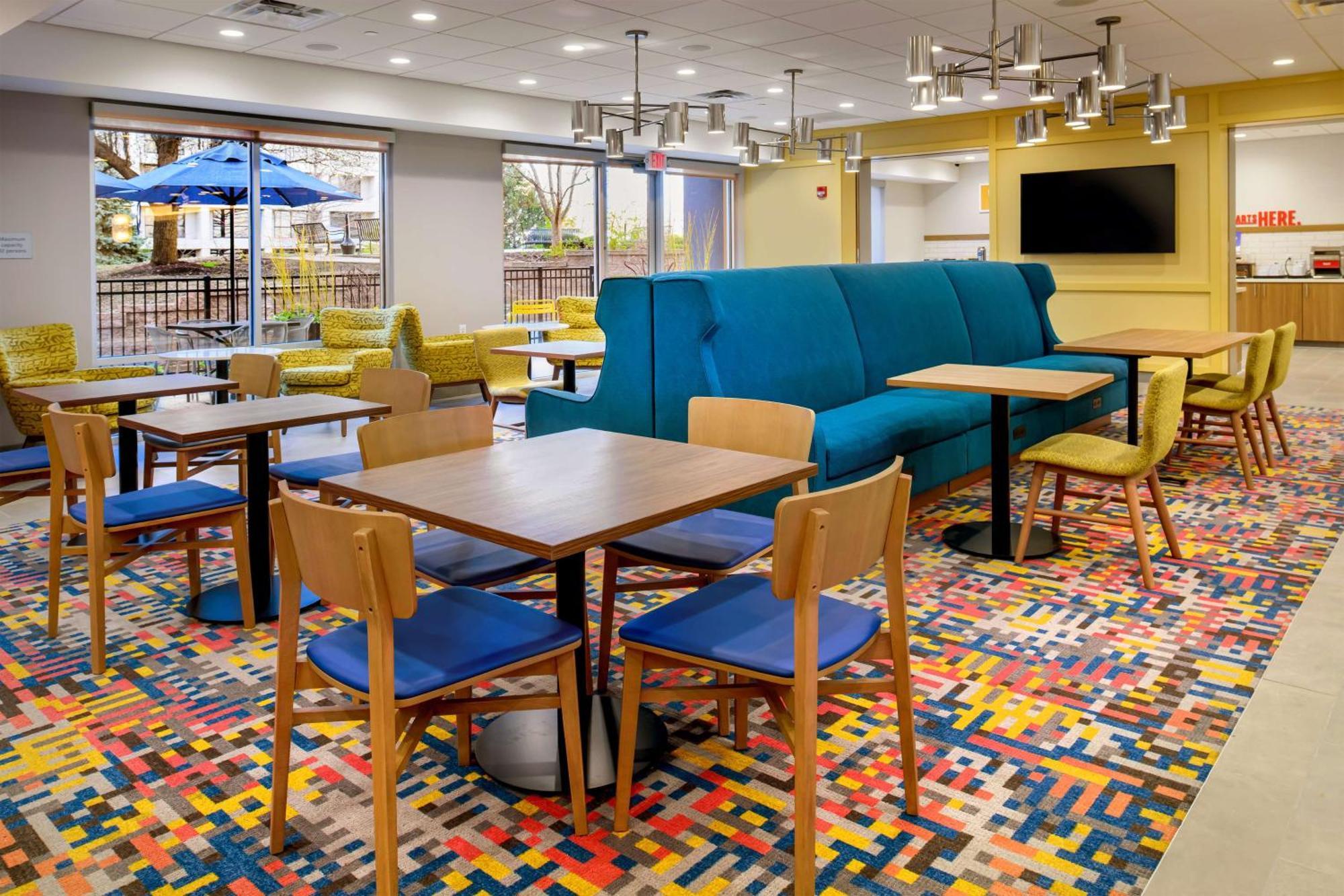 Hampton Inn By Hilton St Louis Airport Woodson Terrace Eksteriør billede